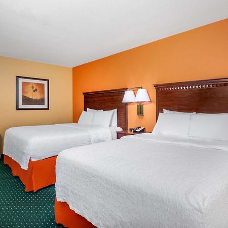 Hampton Inn & Suites Sacramento-Elk Grove Laguna I-5 מראה חיצוני תמונה