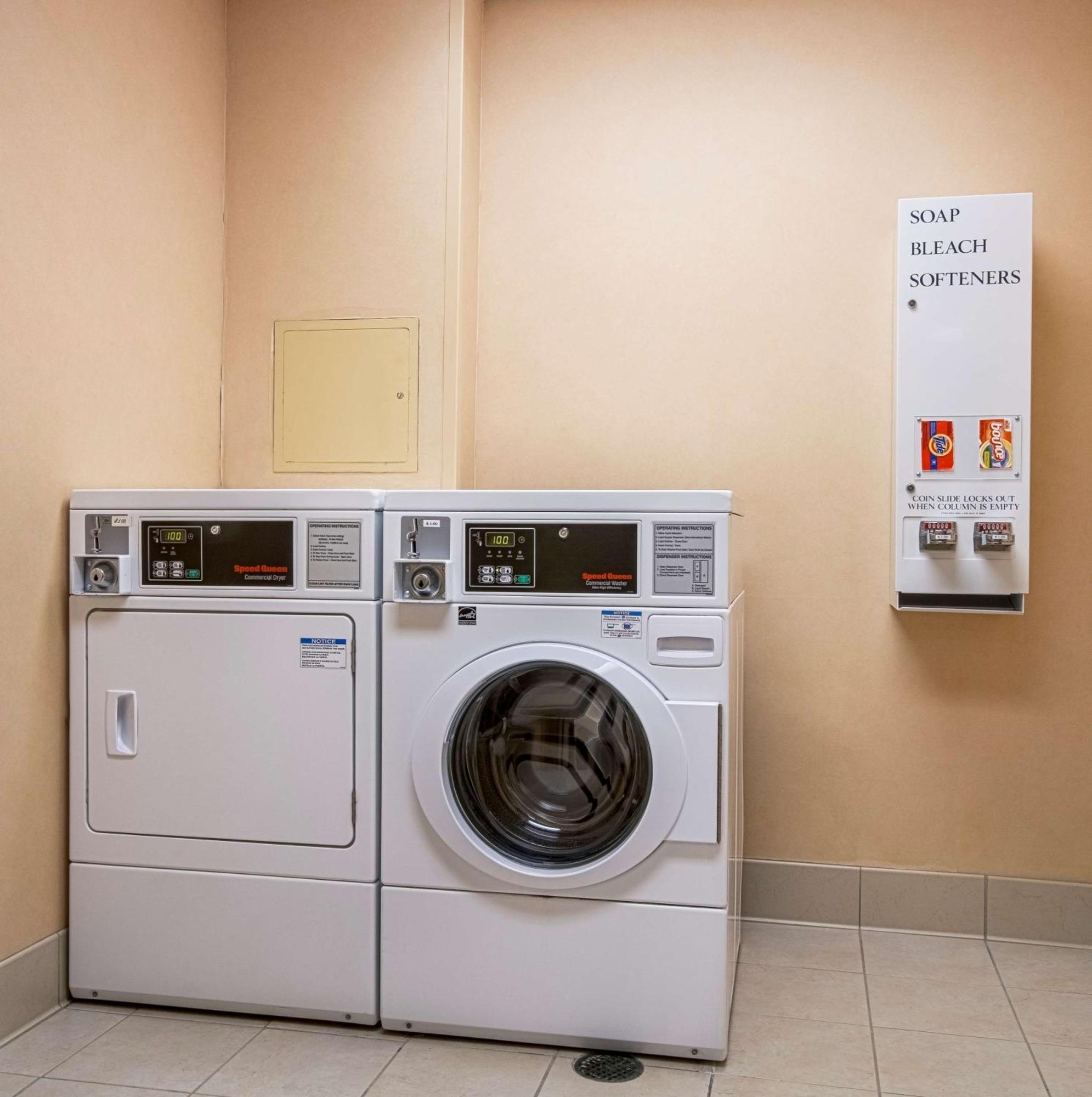 Hampton Inn & Suites Sacramento-Elk Grove Laguna I-5 מראה חיצוני תמונה